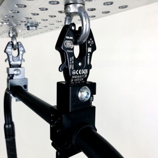 Kupo KS-282 Frog Locking Carabiner Set ( Coupler For Dia. 25~30mm) Kupo KS-282 Frog Locking Carabiner Set ( Coupler For Dia. 25~30mm)