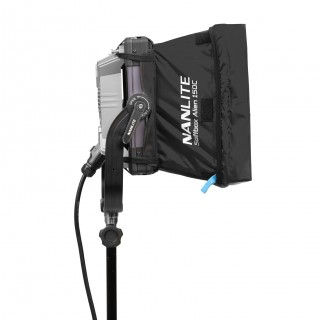 Nanlite Softbox with eggcrate for Alien 150C Nanlite Softbox with eggcrate for Alien 150C