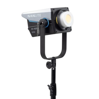 Nanlite FC-500B KIT-PC Bi-Color LED Spotlight Nanlite FC-500B KIT-PC Bi-Color LED Spotlight