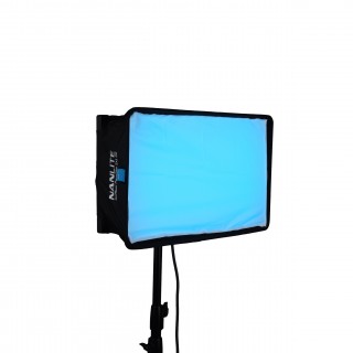 Nanlite PavoSlim 120C RGBWW LED panel Nanlite PavoSlim 120C RGBWW LED panel