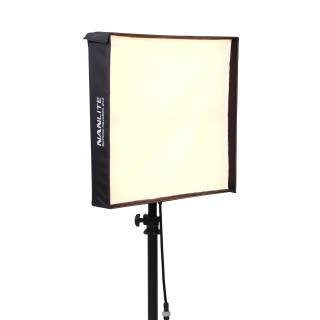 Nanlite PavoSlim 240B LED panel + Hedbox NINA-M Mini V-Mount 2 pcs
