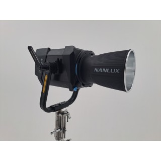 NANLUX Evoke 900C Spot Light with Trolley Case DEMO NANLUX Evoke 900C Spot Light with Trolley Case DEMO
