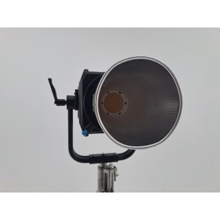 NANLUX Evoke 900C Spot Light with Trolley Case DEMO NANLUX Evoke 900C Spot Light with Trolley Case DEMO