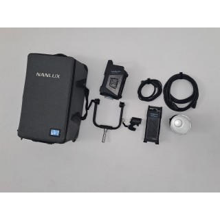 NANLUX Evoke 900C Spot Light with Trolley Case DEMO NANLUX Evoke 900C Spot Light with Trolley Case DEMO