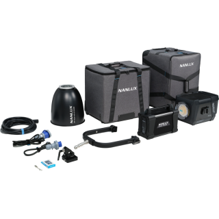 Nanlux Evoke 2400B Spot Light with 45° Reflector in soft bag Nanlux Evoke 2400B Spot Light with 45° Reflector in soft bag