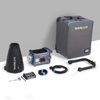 NANLUX Evoke 600C LED Full-color Spot Light with trolley case NANLUX Evoke 600C LED Full-color Spot Light with trolley case