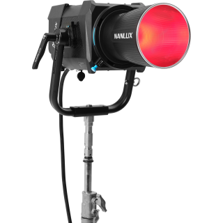 Nanlux Evoke 900C Spot Light with Flight Case Nanlux Evoke 900C Spot Light with Flight Case