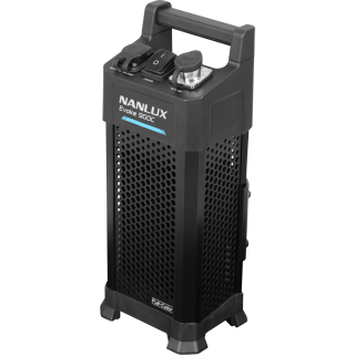 Nanlux Evoke 900C Spot Light with Flight Case Nanlux Evoke 900C Spot Light with Flight Case