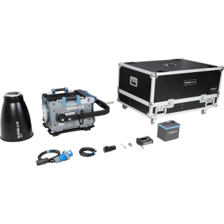 Nanlux Evoke 5000B Spot Light in Flight Case with 30° Reflector Nanlux Evoke 5000B Spot Light in Flight Case with 30° Reflector