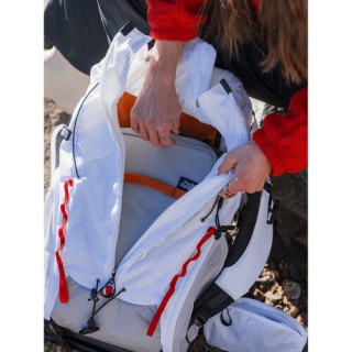 VSGO PS002 Pocket Ranger Elite 25L Outdoor Camera Bag (White) VSGO PS002 Pocket Ranger Elite 25L Outdoor Camera Bag (White)